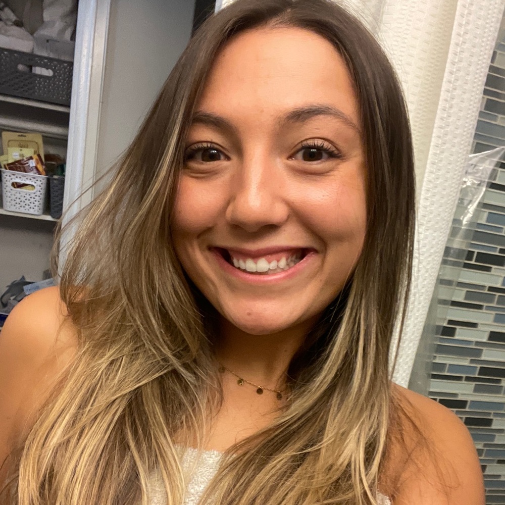 Meet your Posher, Gabriella